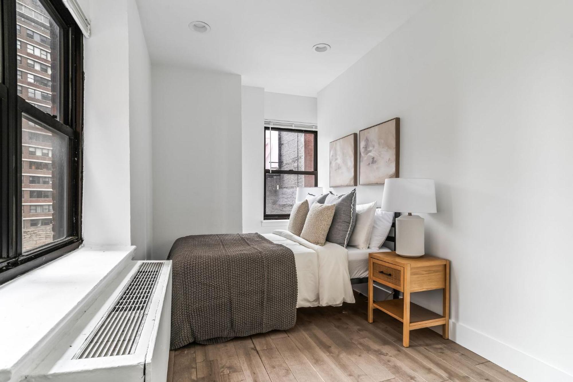 Modern Chic 2br 1ba In Vibrant Murray Hill Apartment New York