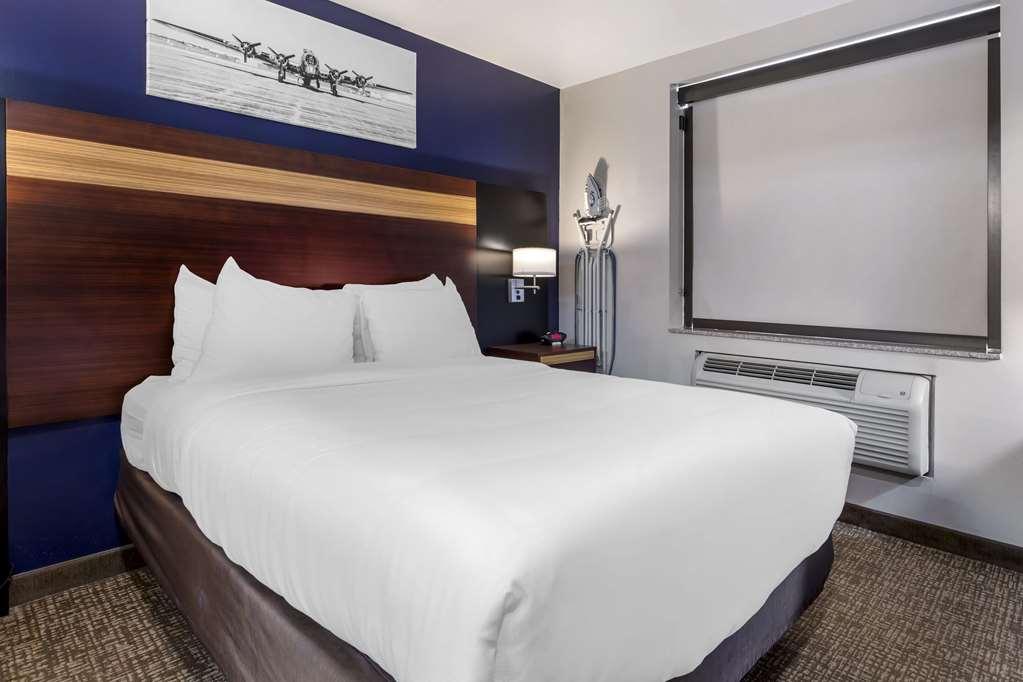 Hotel Avion Near Lga Airport, Ascend Collection