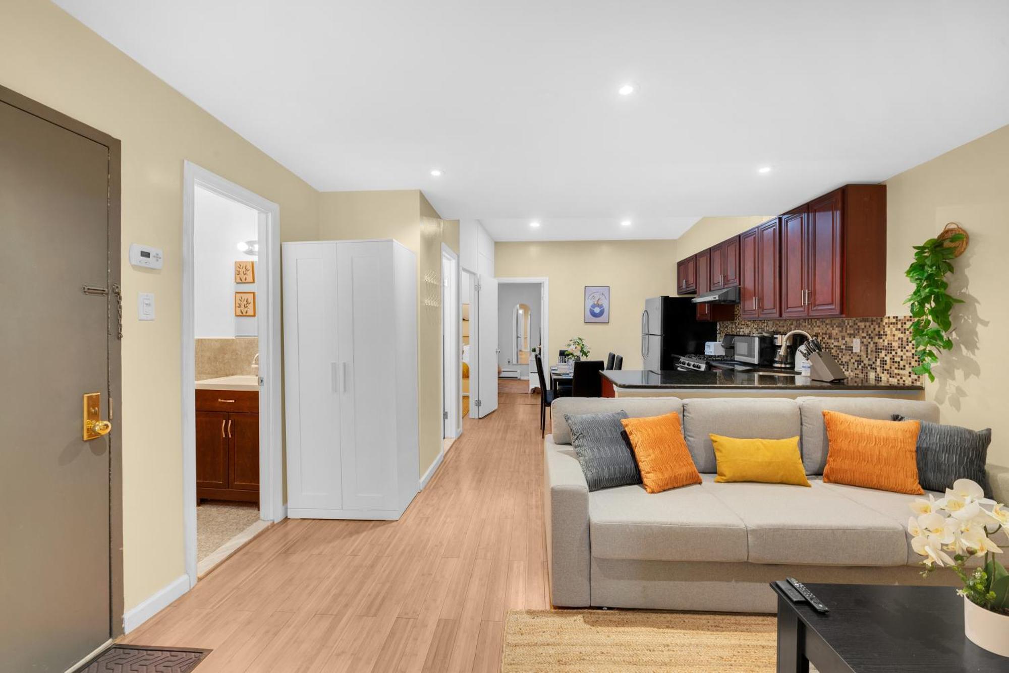 Apartment Gorgeous 4 Bedroom 2 Bathroom Nyc *