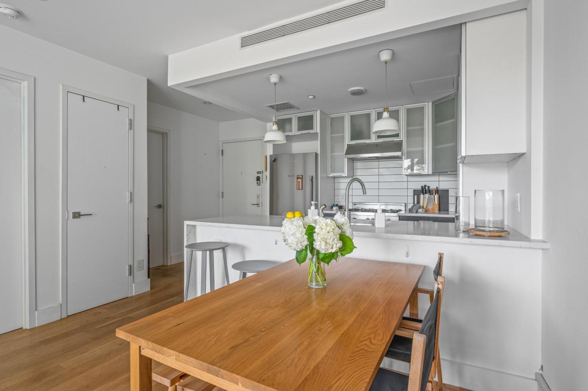 Prime Williamsburg Luxury One Bedroom With Balcony Apartment New York
