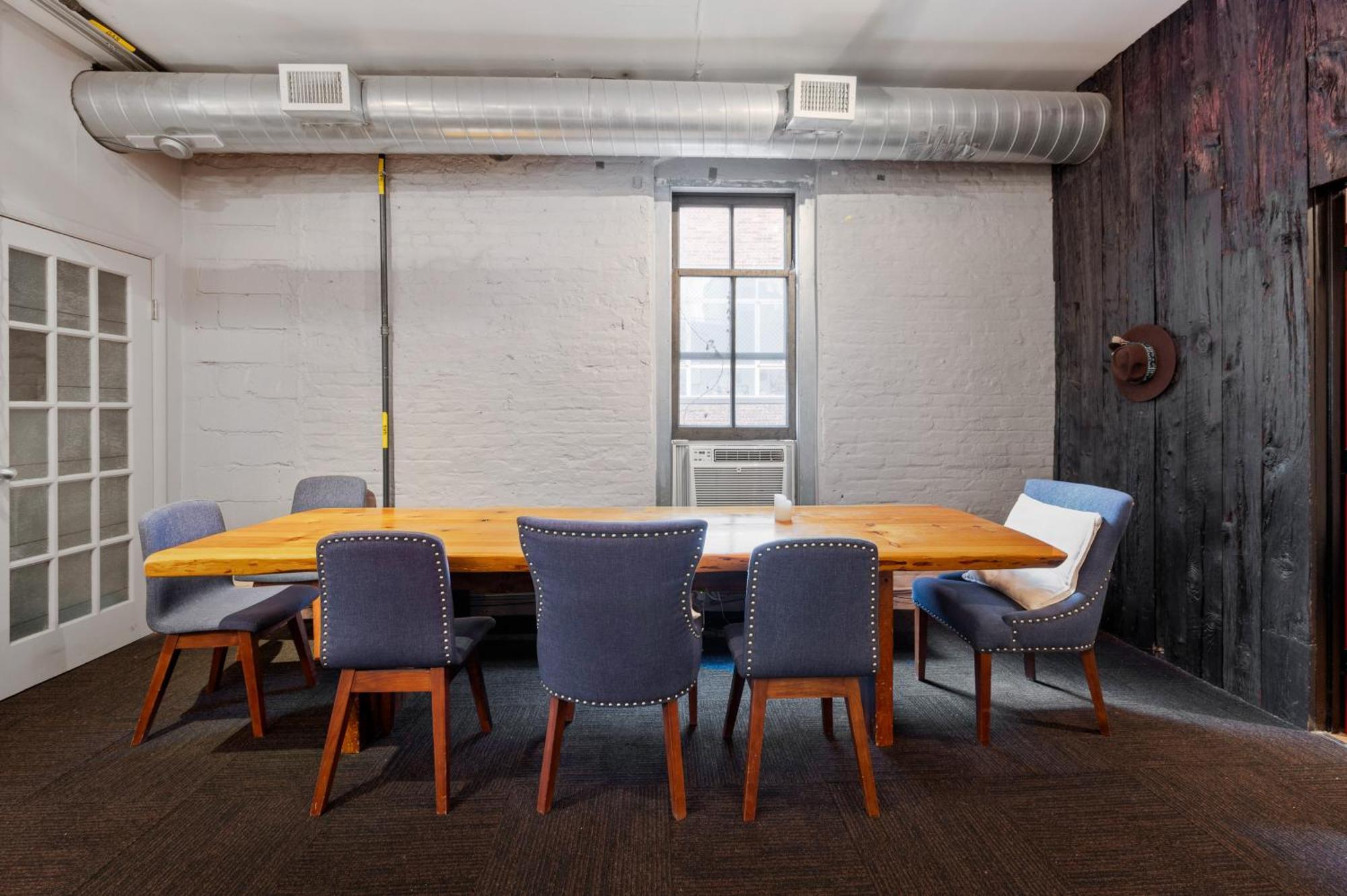 Soho Fancy 2000 Square Feet Loft Apartment New York