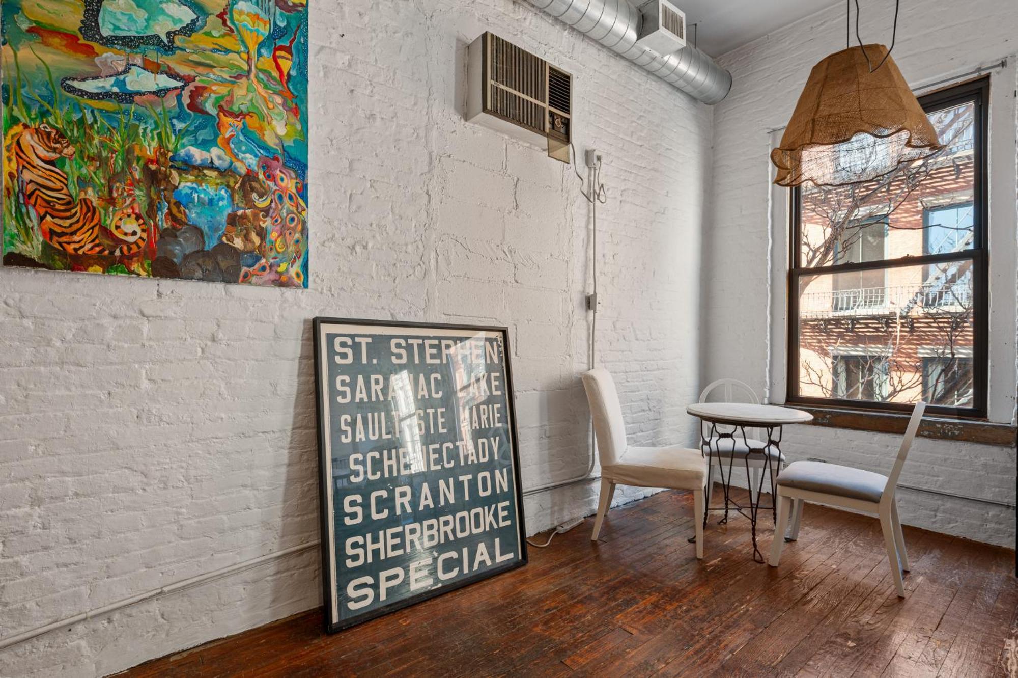 Soho Fancy 2000 Square Feet Loft Apartment