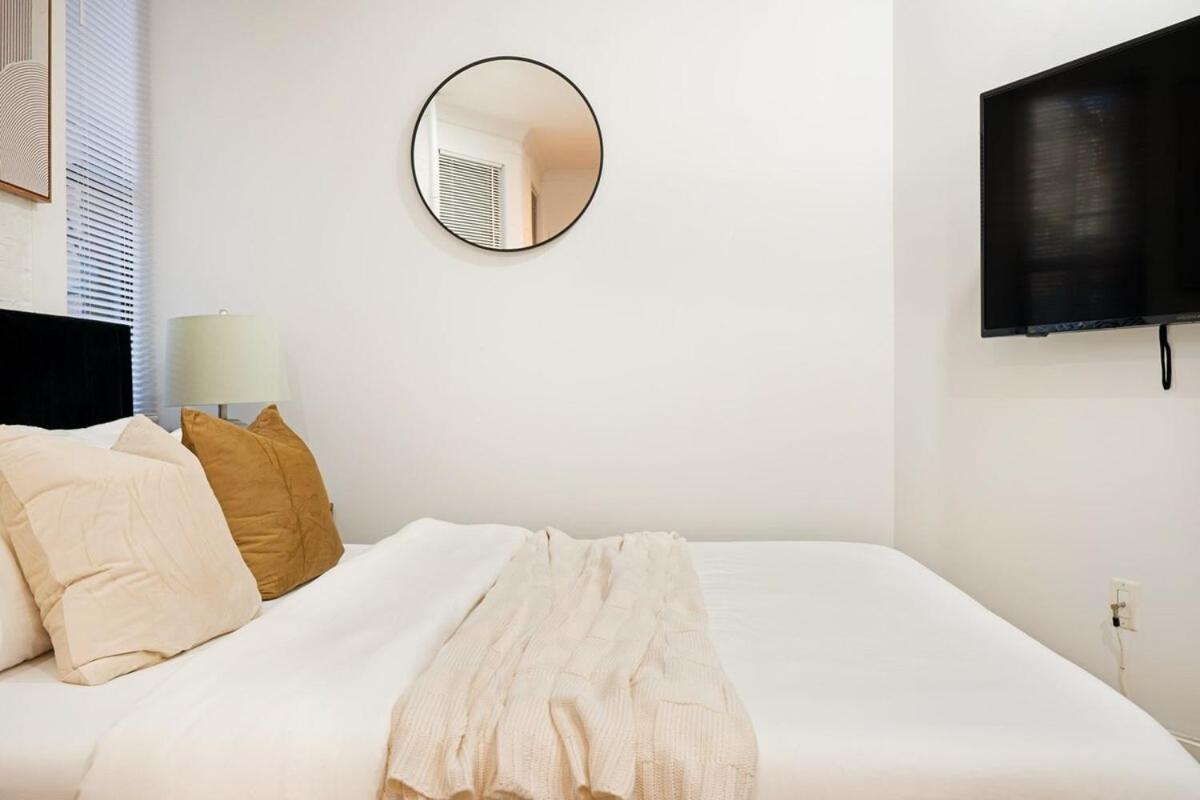 403-2e Newly Renovated Ues