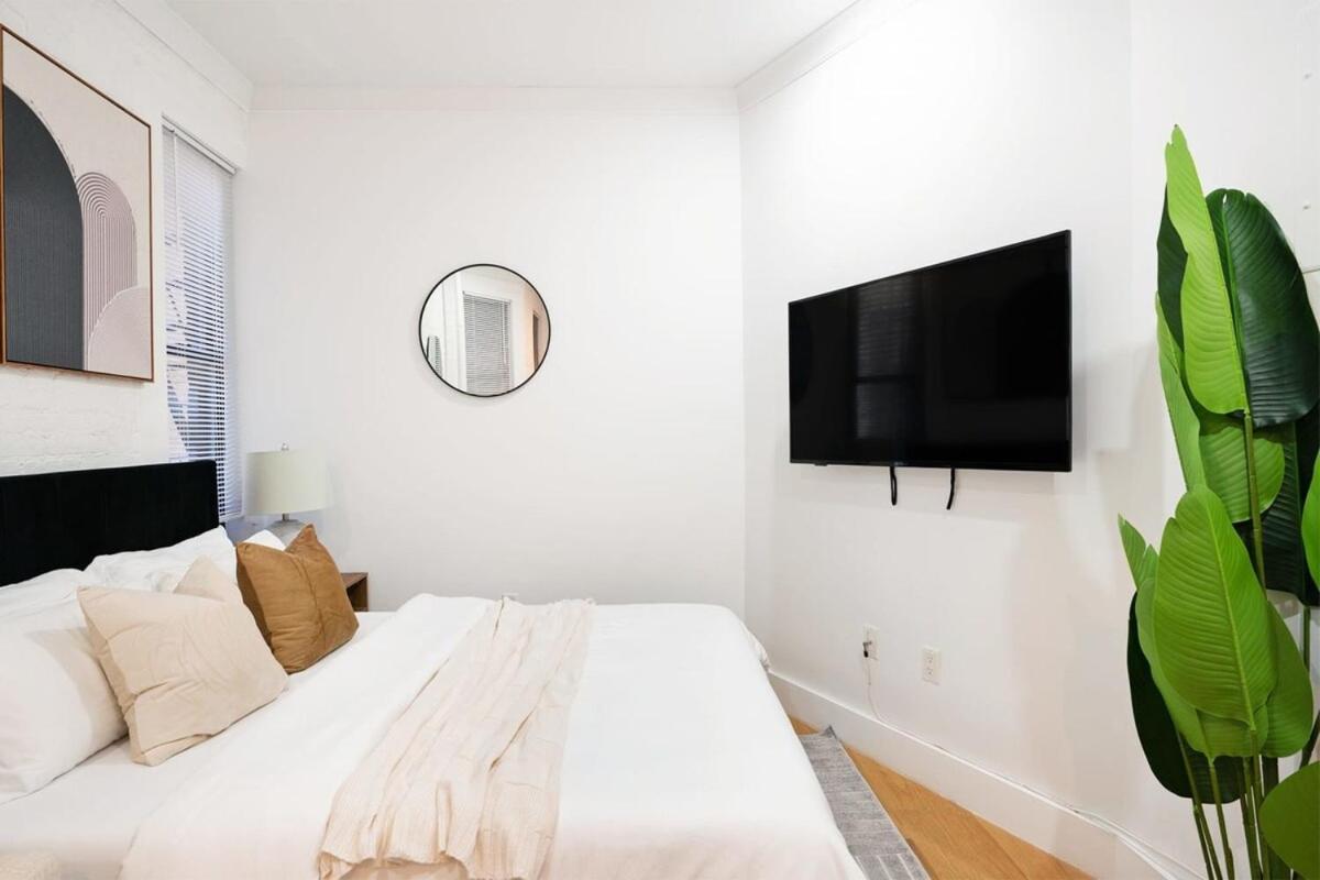 403-2e Newly Renovated Ues New York
