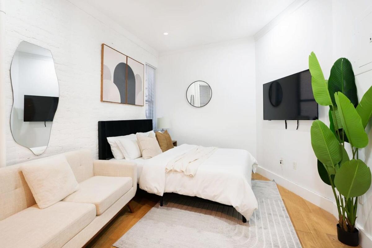 Apartment 403-2e Newly Renovated Ues