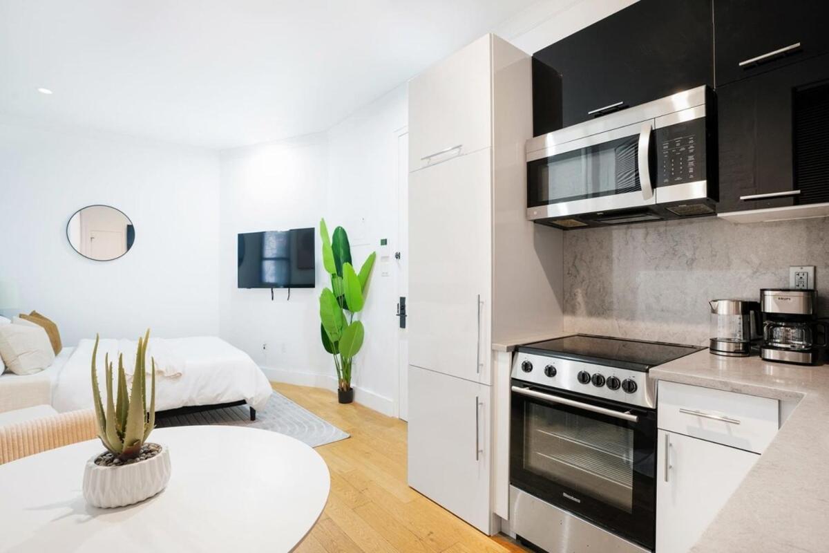 Apartment 403-2e Newly Renovated Ues *
