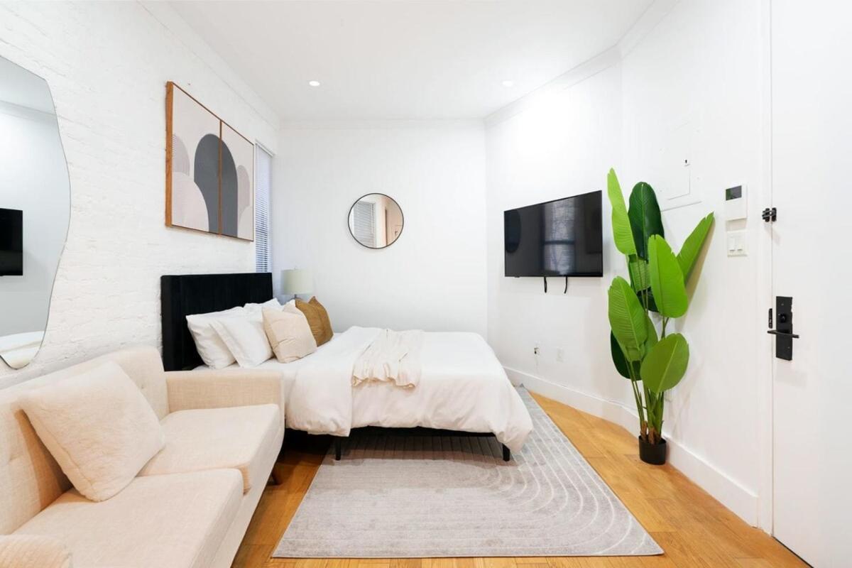 403-2e Newly Renovated Ues *