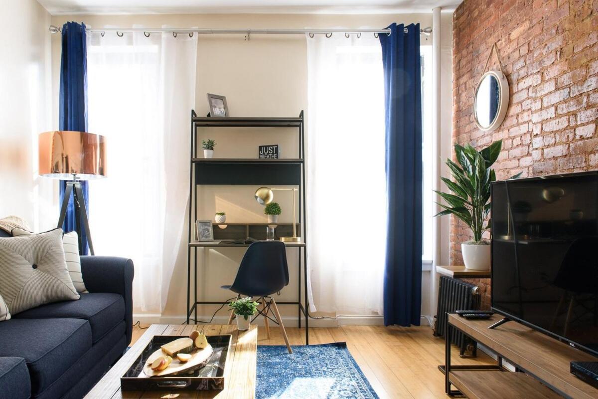 Apartment 428-4r 2 Bedroom Newly Furnished *