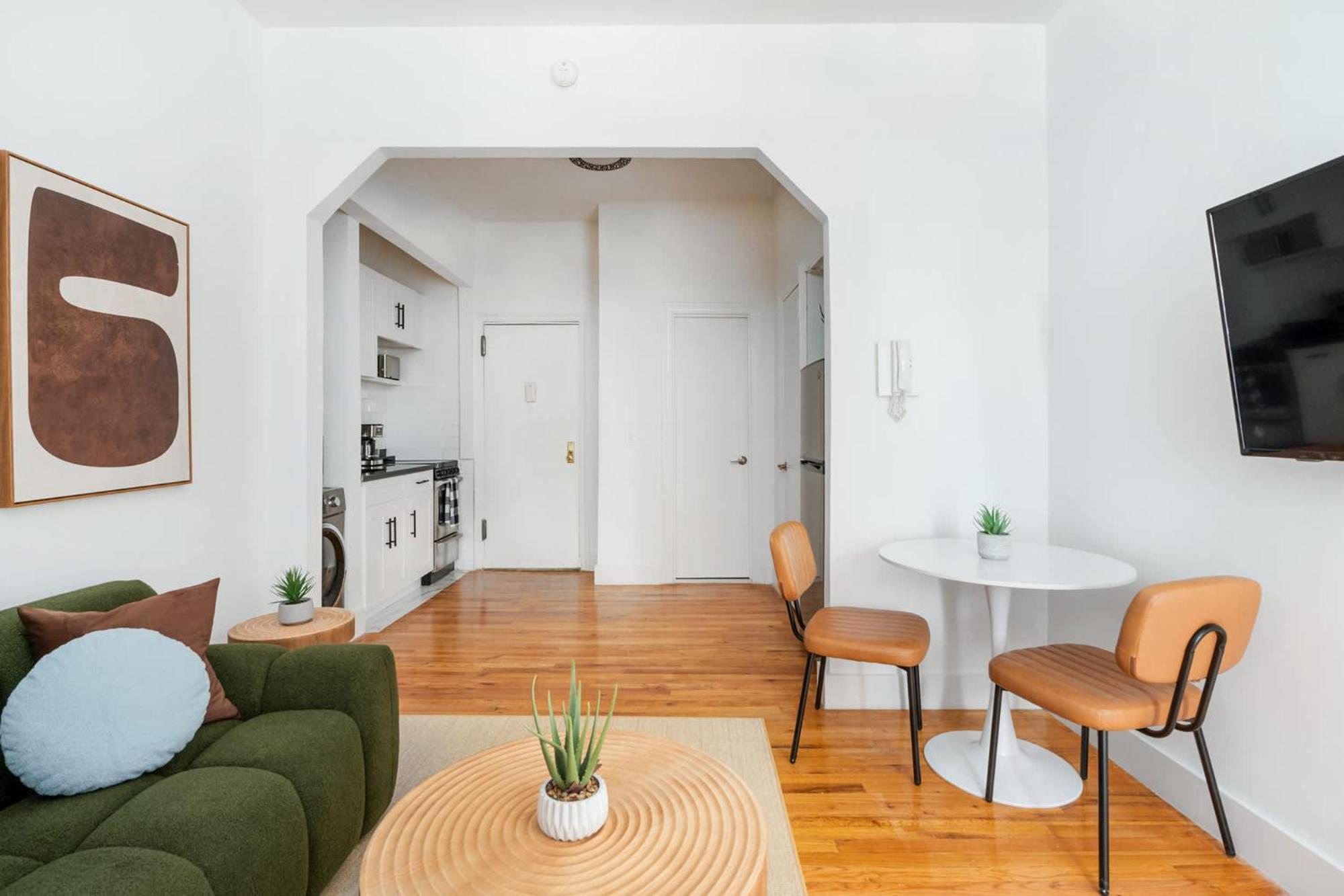 444-1a Beautiful 1br Midtown West *