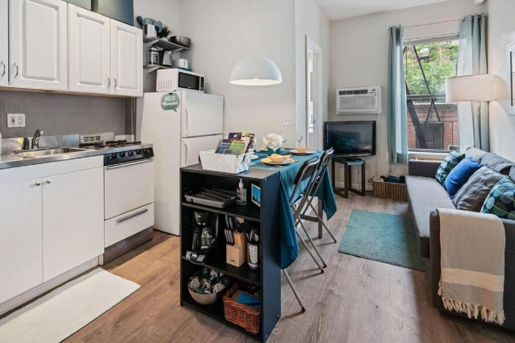 2br Great Location Short Walk To Times Square * New York