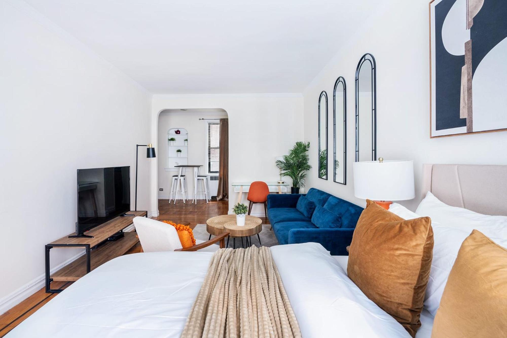 Apartment 105-2c Xl Prime Location New York
