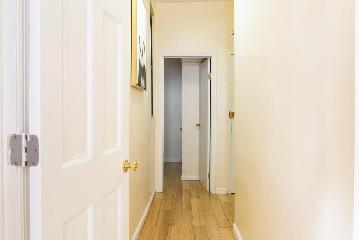 428-4r 2 Bedroom Newly Furnished New York