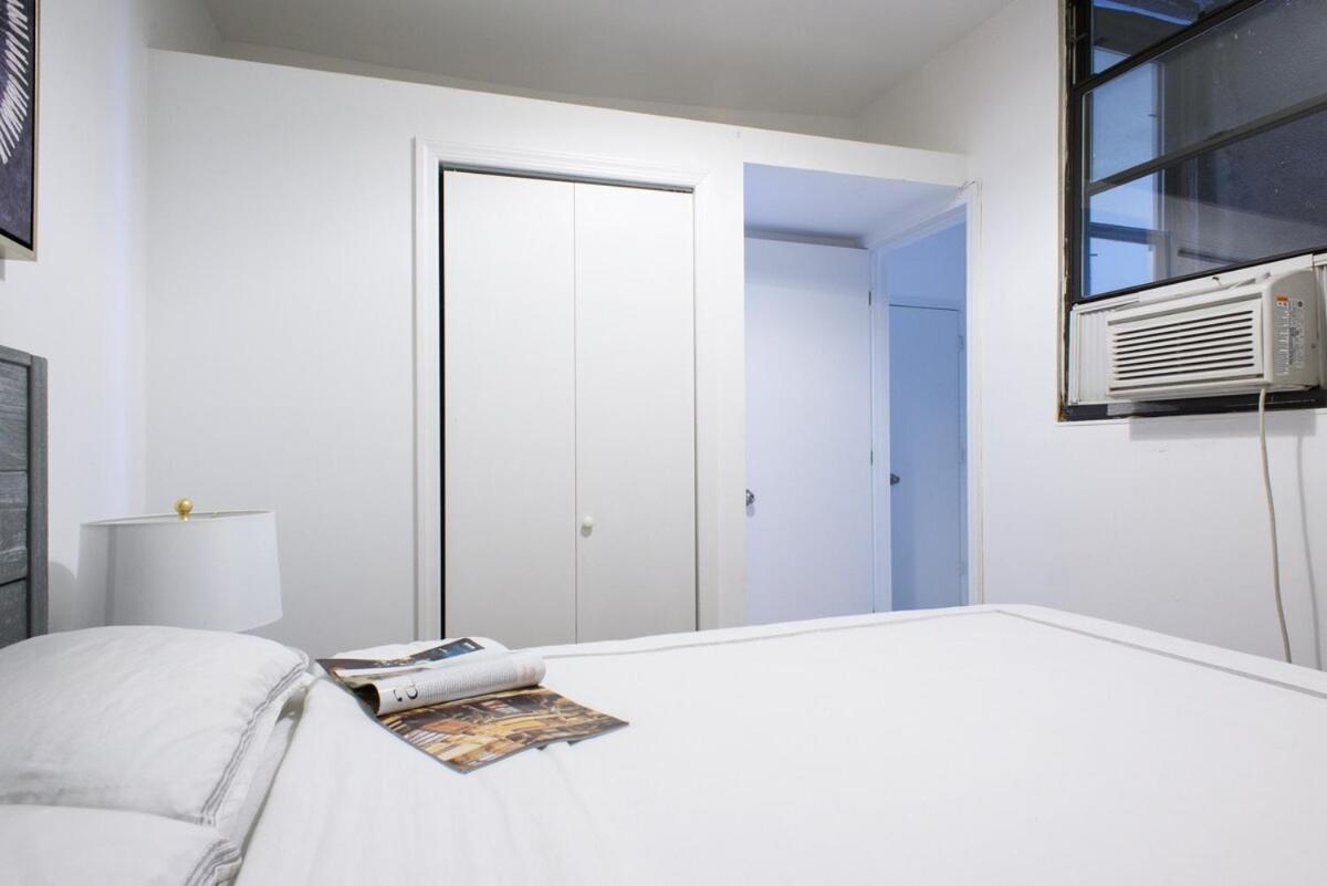 428-3r Spacious 2br Newly Furnished *