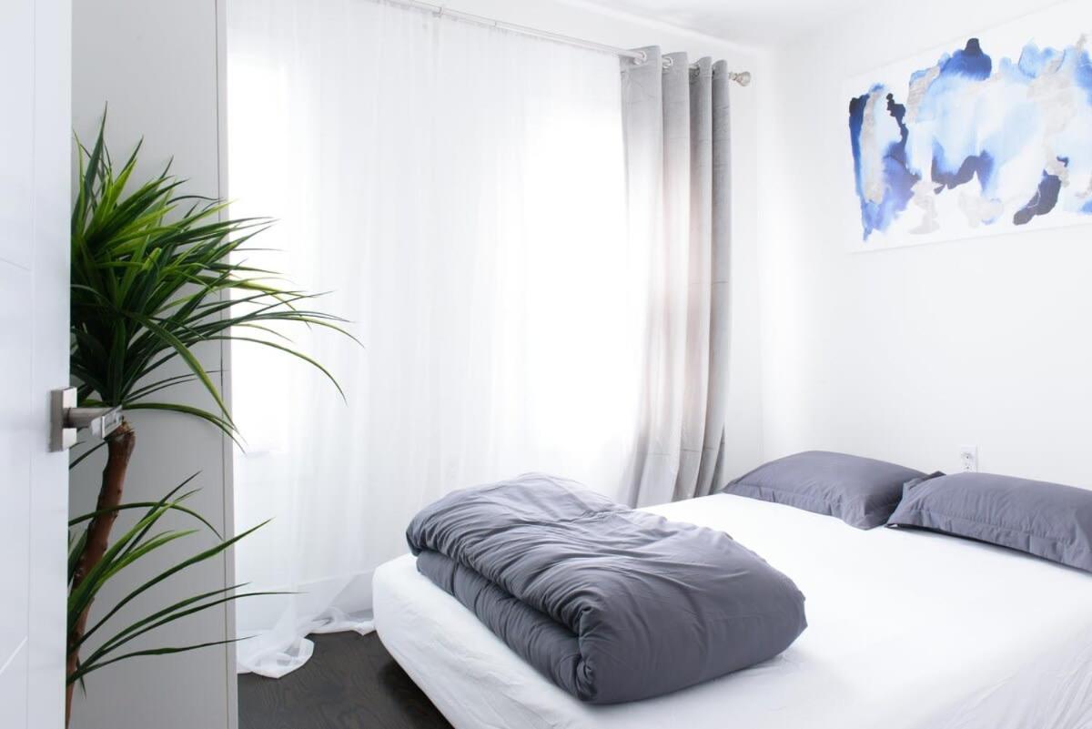Apartment 39-3 Newly Renovated 3 Br
