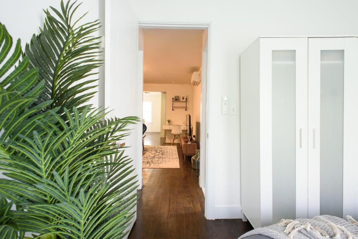 Apartment 39-3 Newly Renovated 3 Br New York