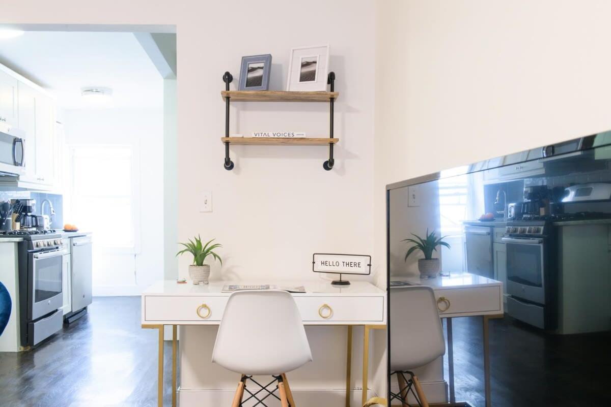 39-3 Newly Renovated 3 Br Apartment