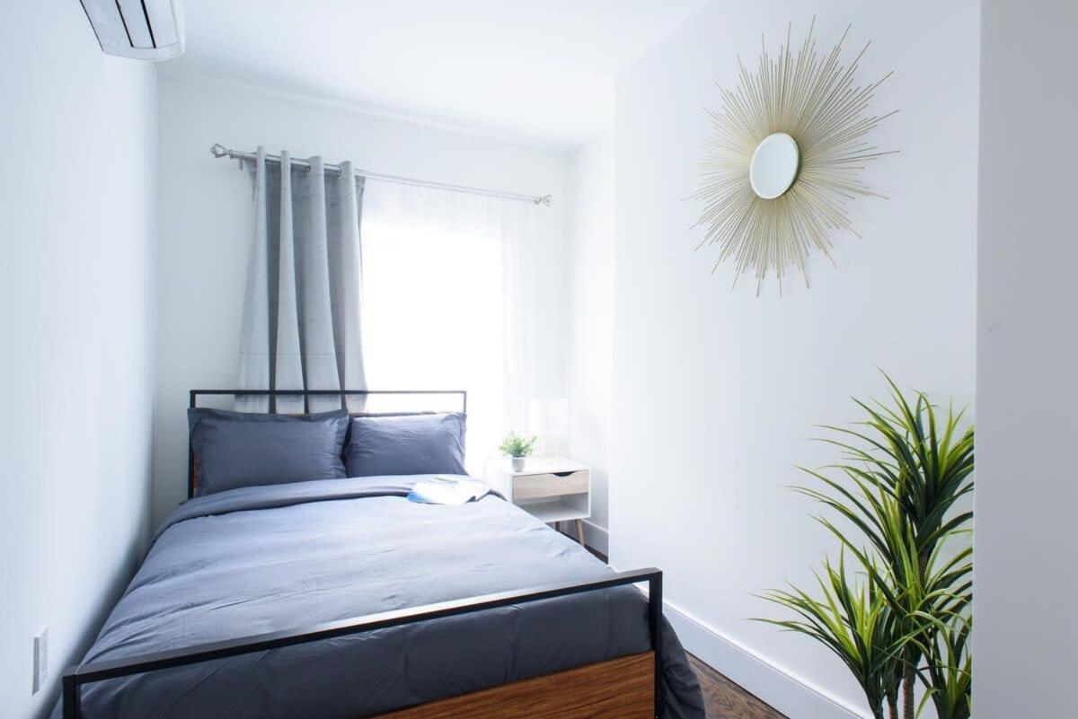 Apartment 39-3 Newly Renovated 3 Br New York