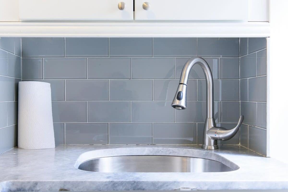 39-3 Newly Renovated 3 Br Apartment New York