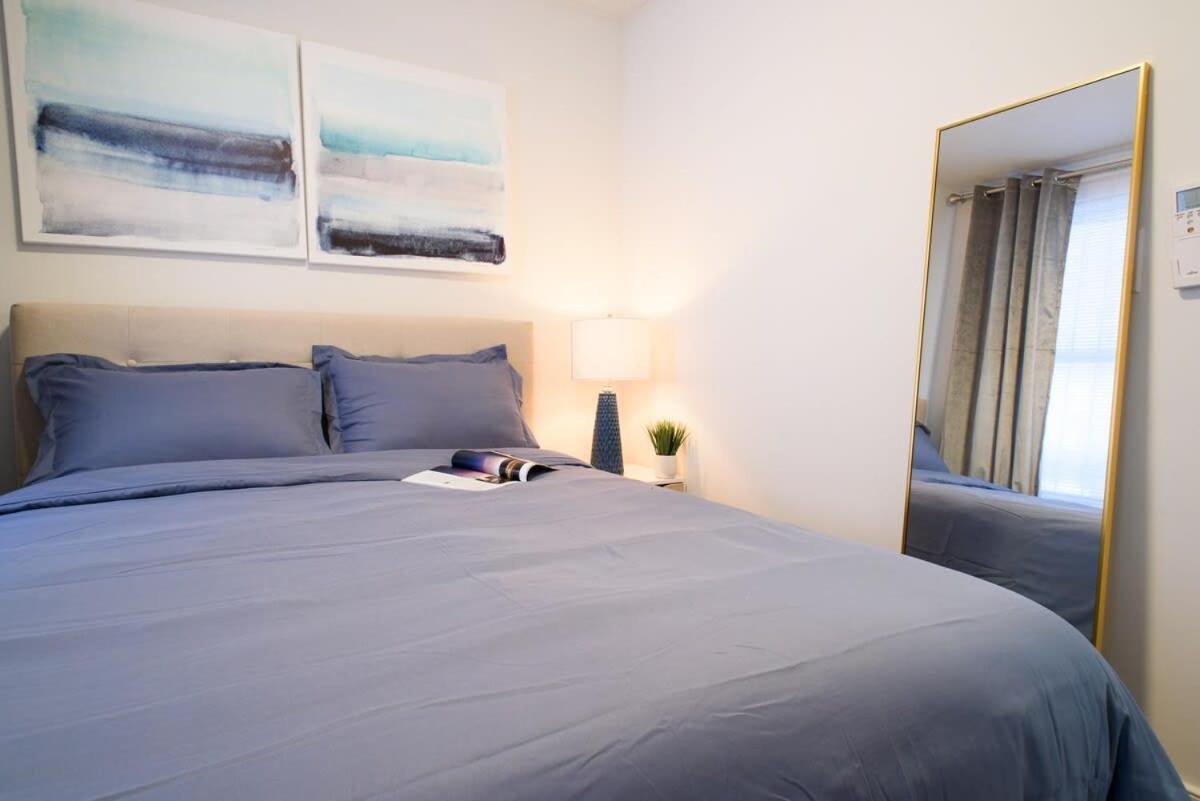 Apartment 39-1 Renovated 3br New York