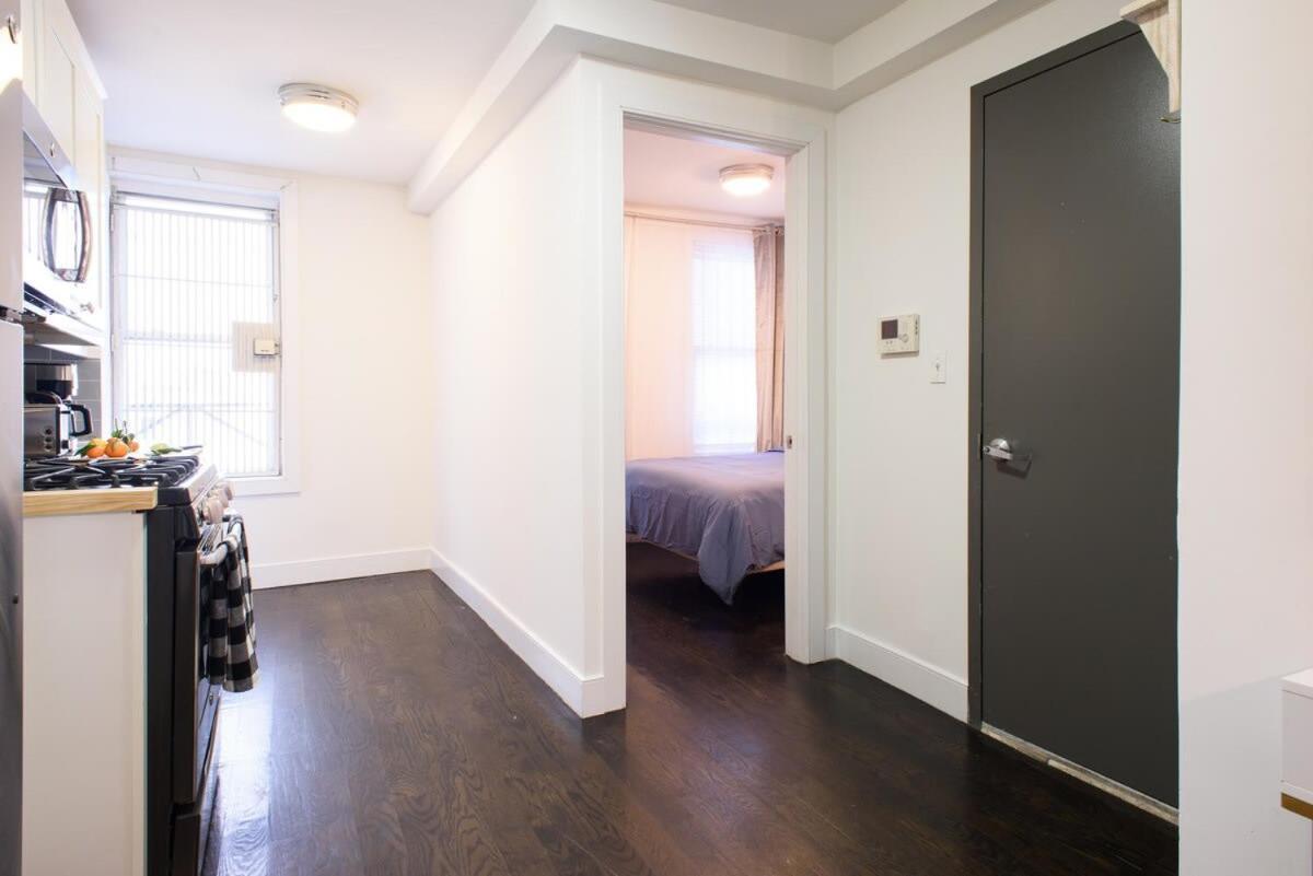 Apartment 39-1 Renovated 3br New York
