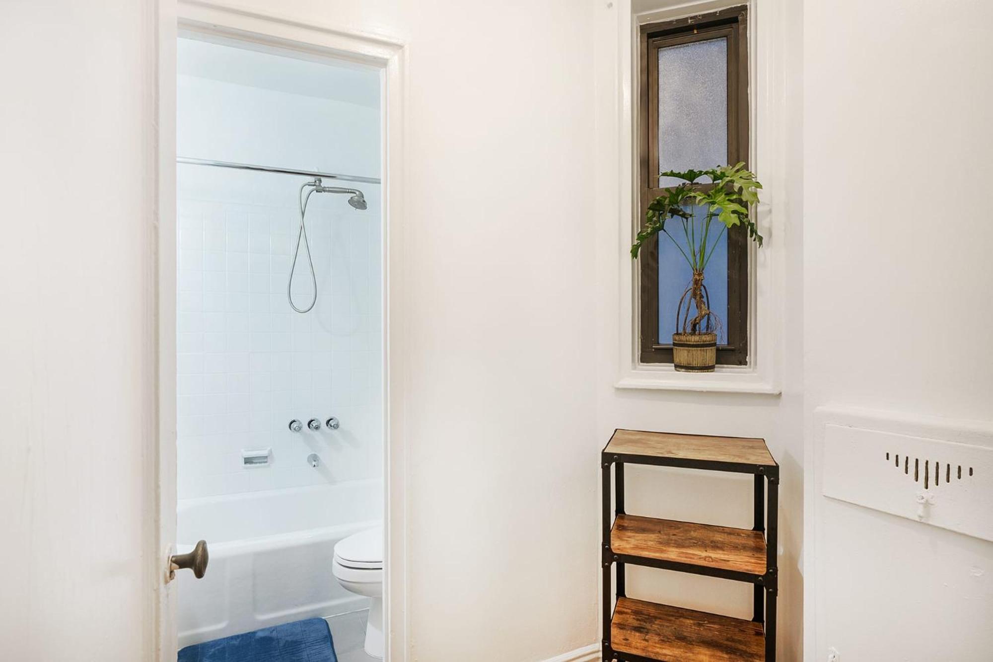 Apartment 105-2c Xl Prime Location New York