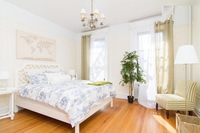 211-3 Prime Union Square Large 1br Great Value Apartment