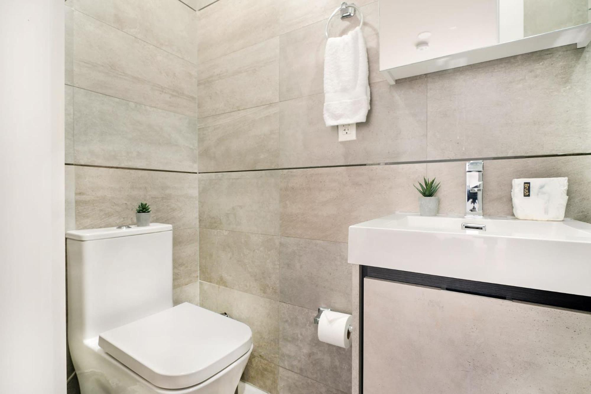 1597-phn Ph Duplex -private Outdoor 2bath Apartment *