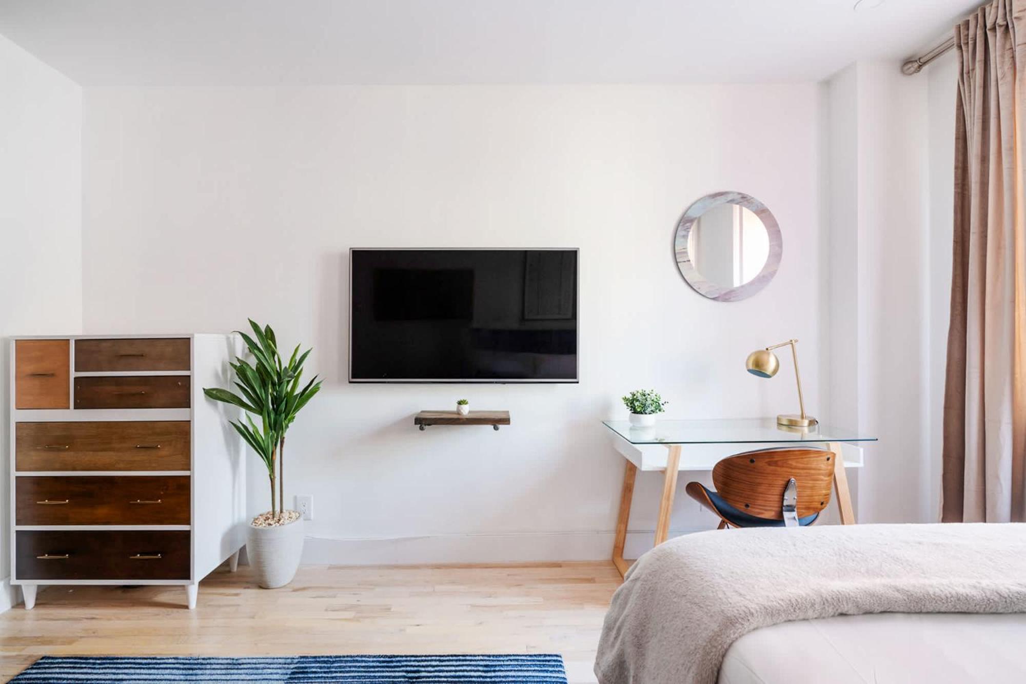 1597-14 New Renovated Rime Ues New York