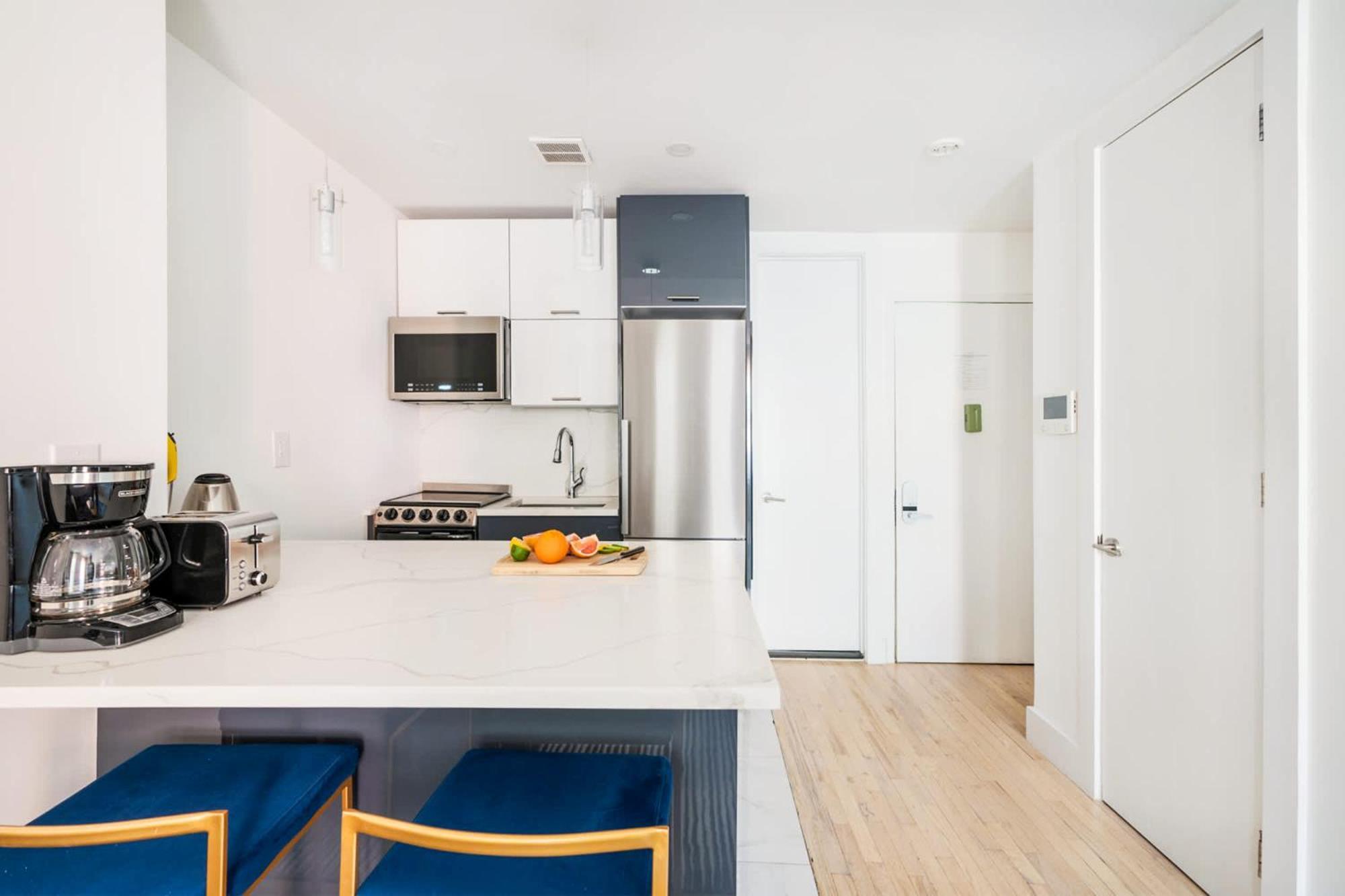 1597-14 New Renovated Rime Ues New York