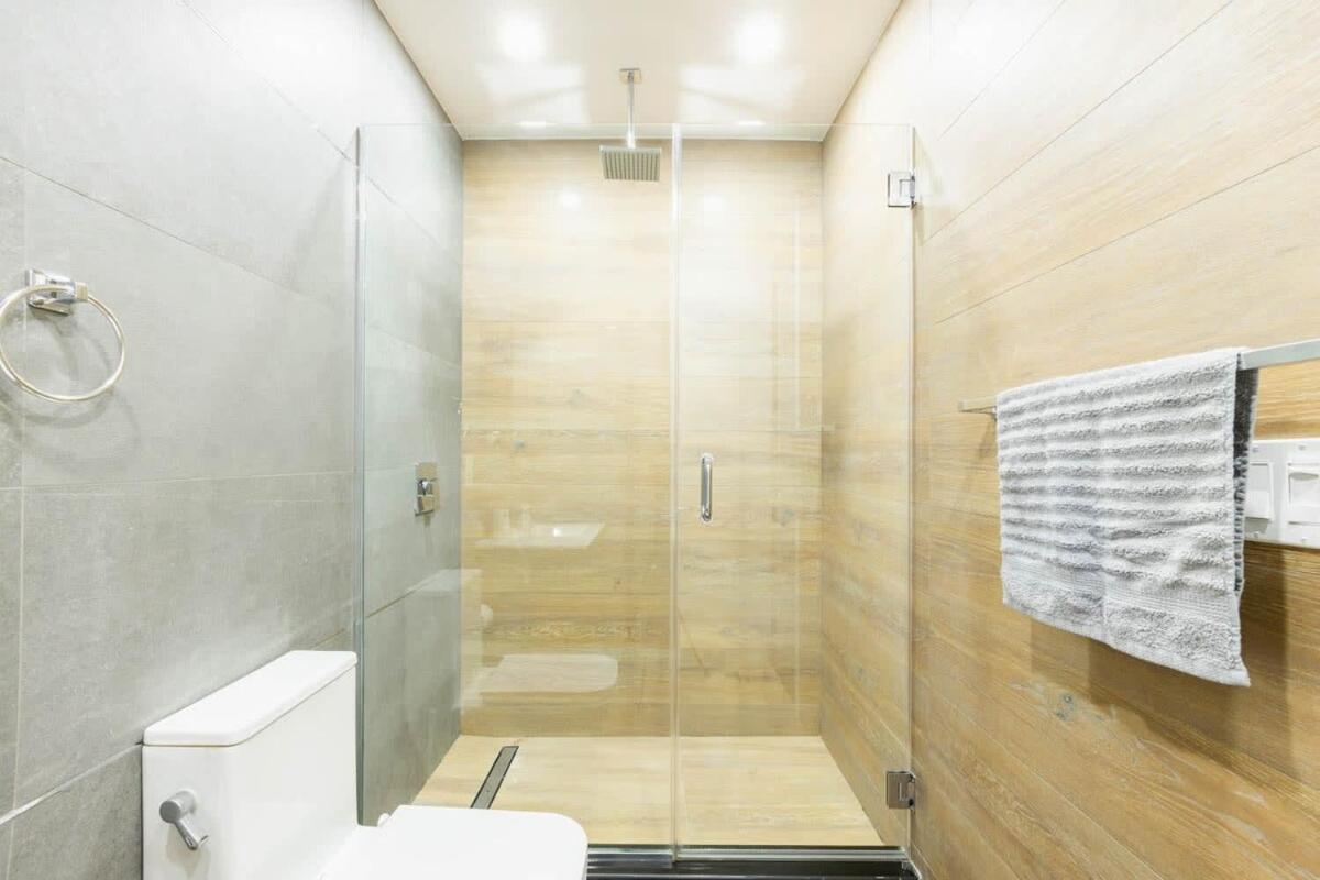 1597-13 I Brand New Prime Upper East Apartment