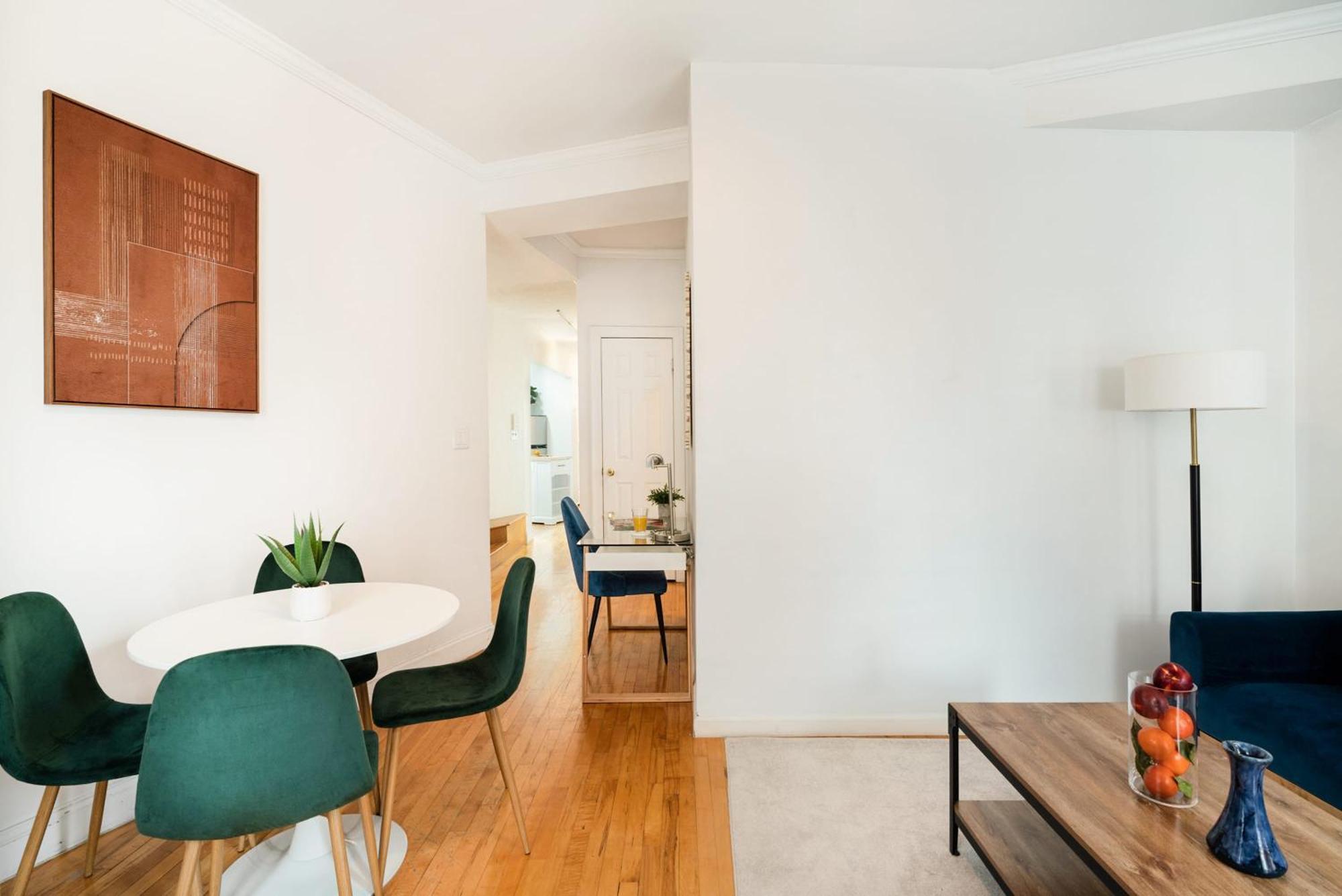 139-2w Prime West Village Furnished 2br Value Apartment New York