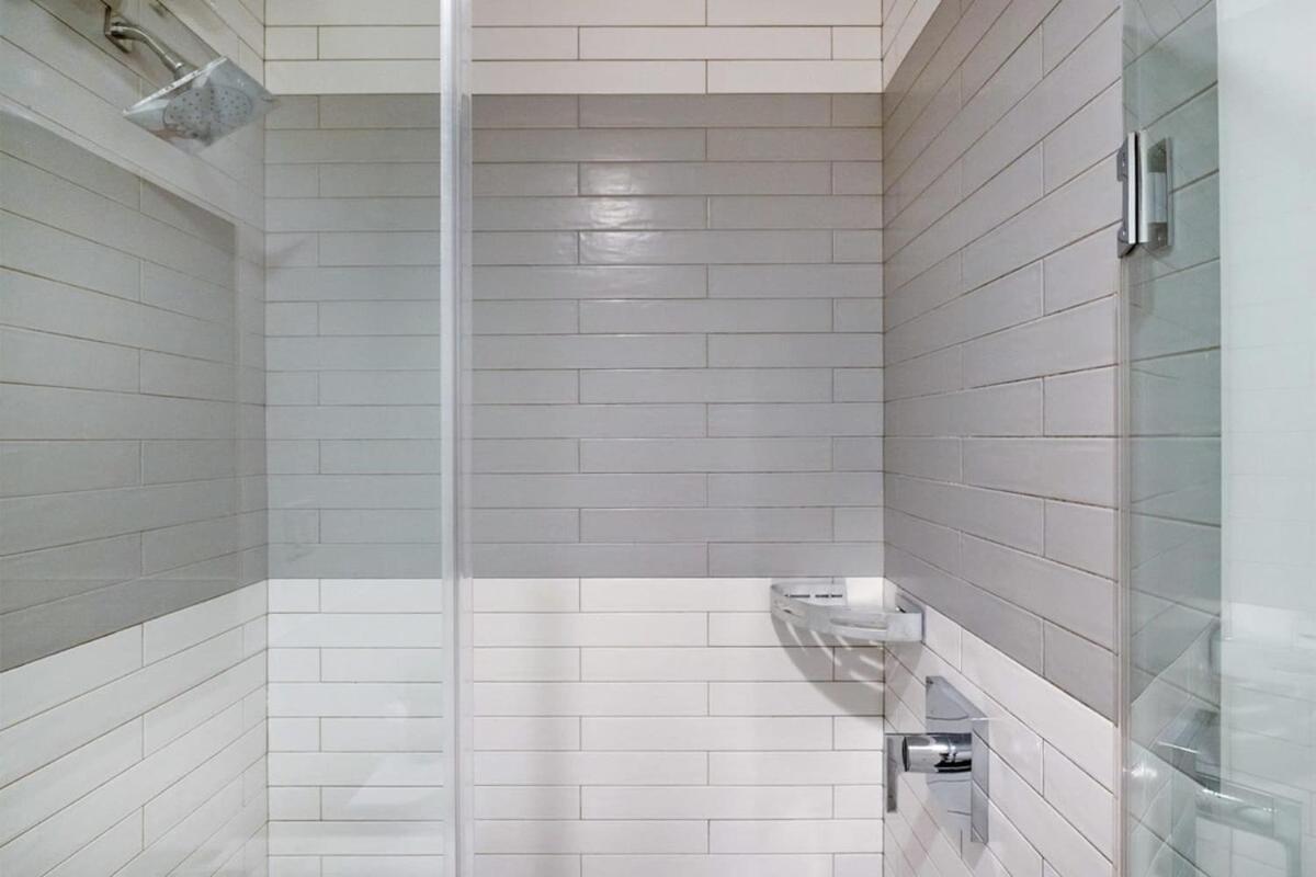 1290-8 New Renovated 2 Bedrooms In Ues Apartment New York