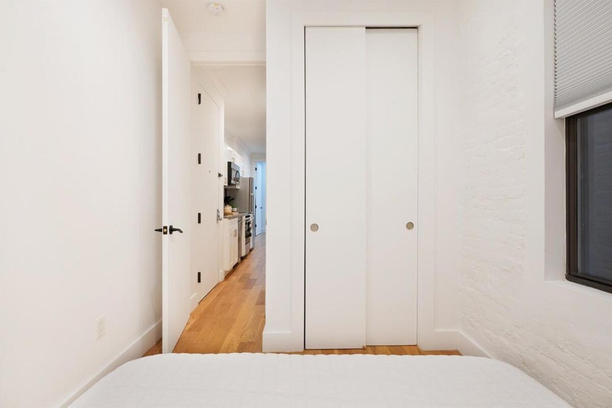 1290-8 New Renovated 2 Bedrooms In Ues * New York