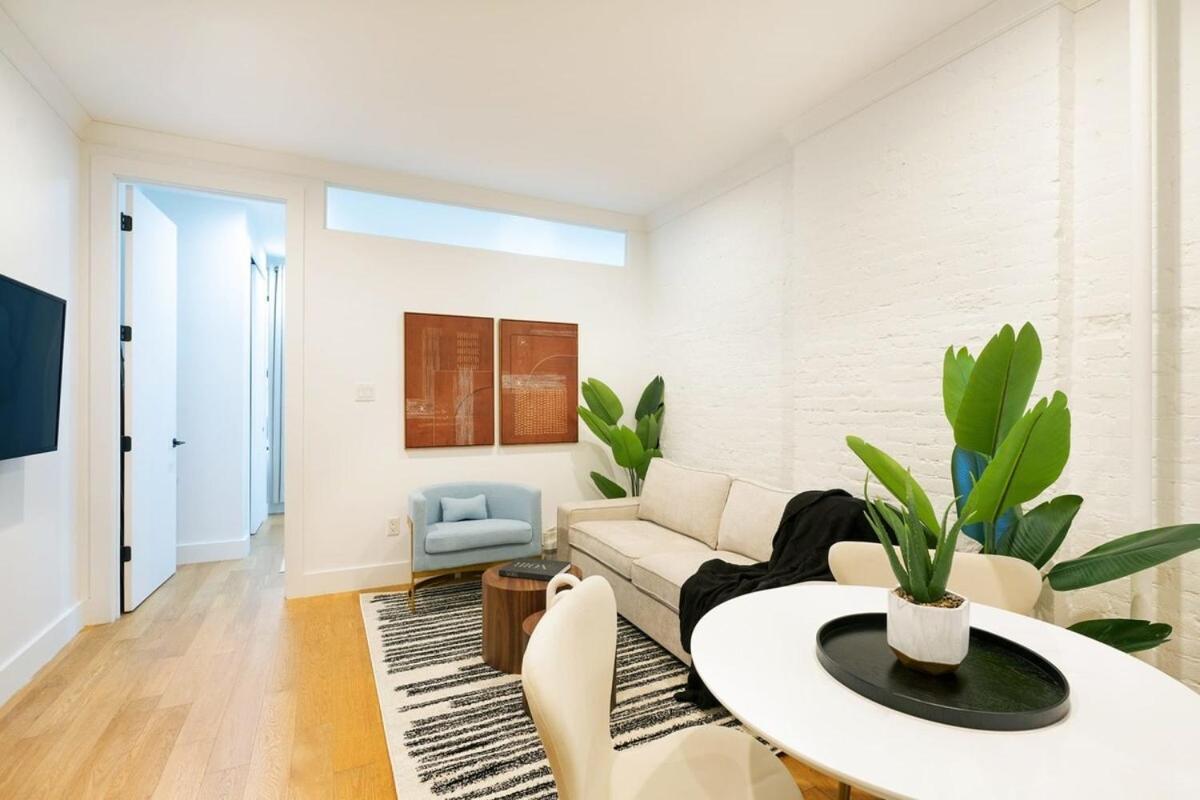 Apartment 1290-8 New Renovated 2 Bedrooms In Ues *