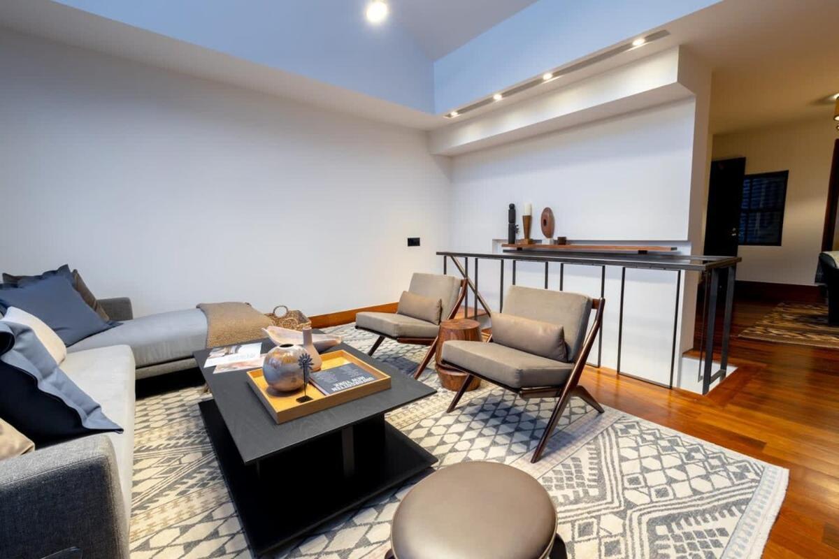 10-3 Designer East Village 3br Triplex Townhouse Apartment New York