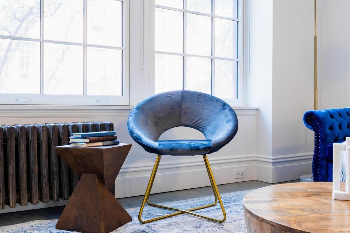 Apartment E10-2 Designer East Village Townhouse 1br New York