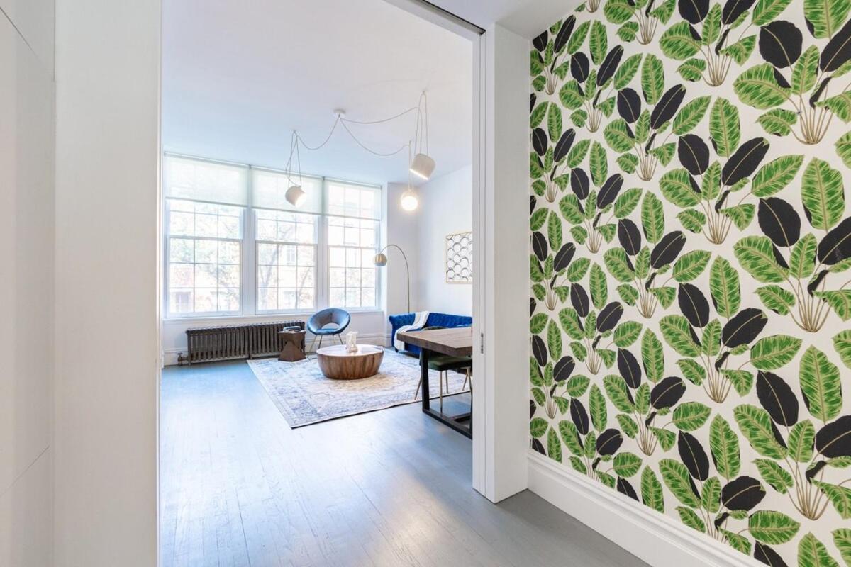 E10-2 Designer East Village Townhouse 1br Apartment New York