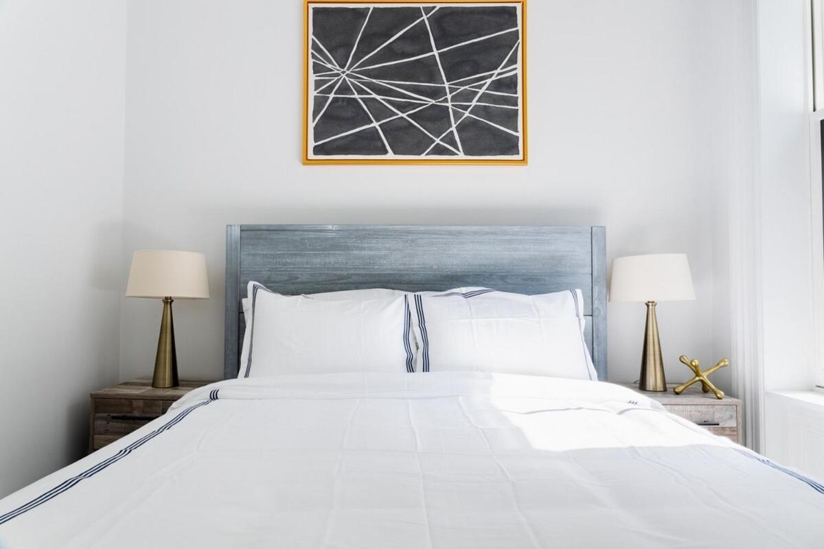 E10-2 Designer East Village Townhouse 1br Apartment New York