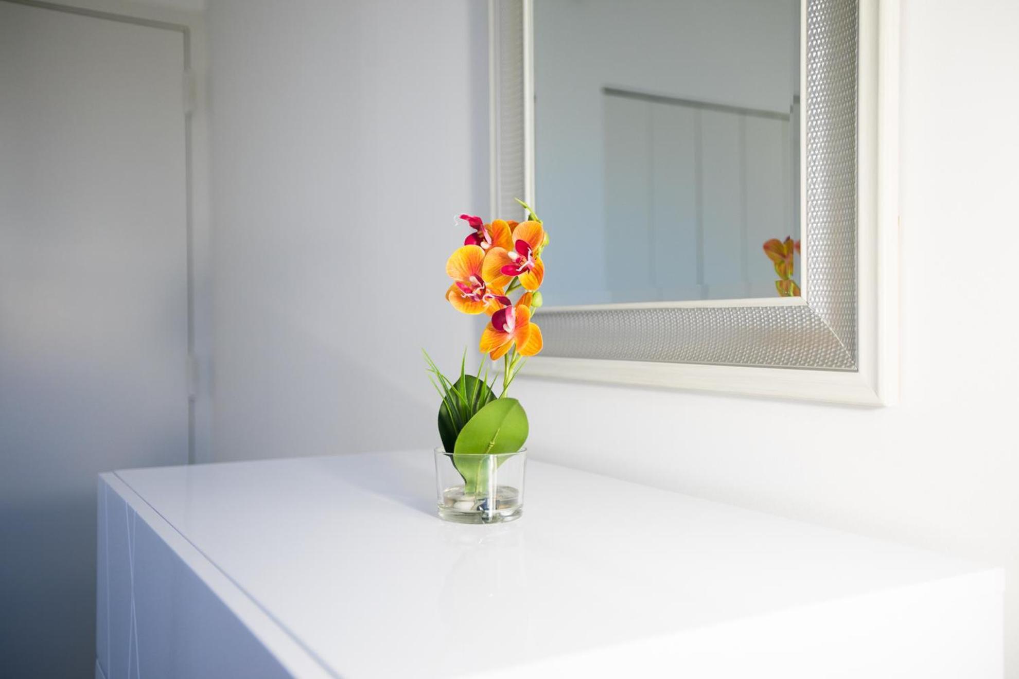 Fully Furnished 1 Bedroom 1 Bathroom In Murray Hill *