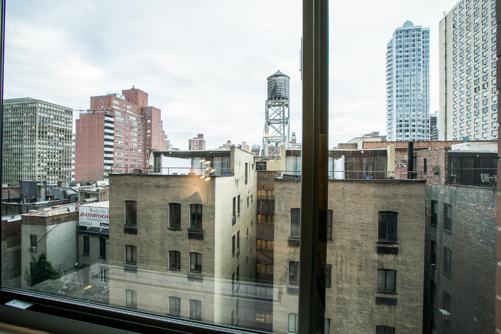 Fully Furnished 1 Bedroom 1 Bathroom In Murray Hill *