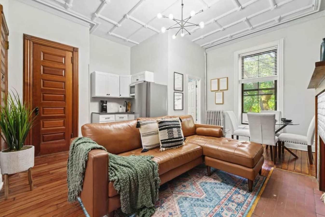 Newly Renovated 2br Haven Apartment *