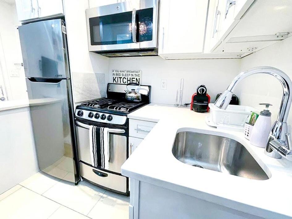 62-2b Renovated 1br Located In Prime Upper East Side *