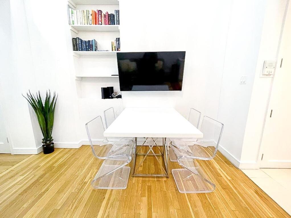 62-2b Renovated 1br Located In Prime Upper East Side *