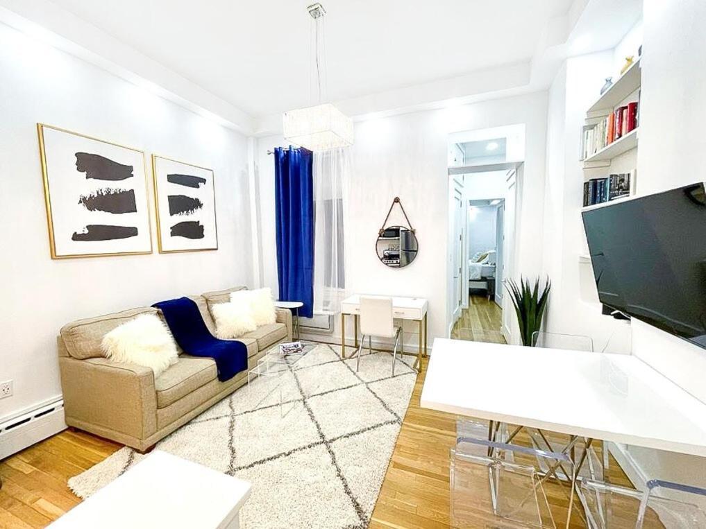 62-2b Renovated 1br Located In Prime Upper East Side New York