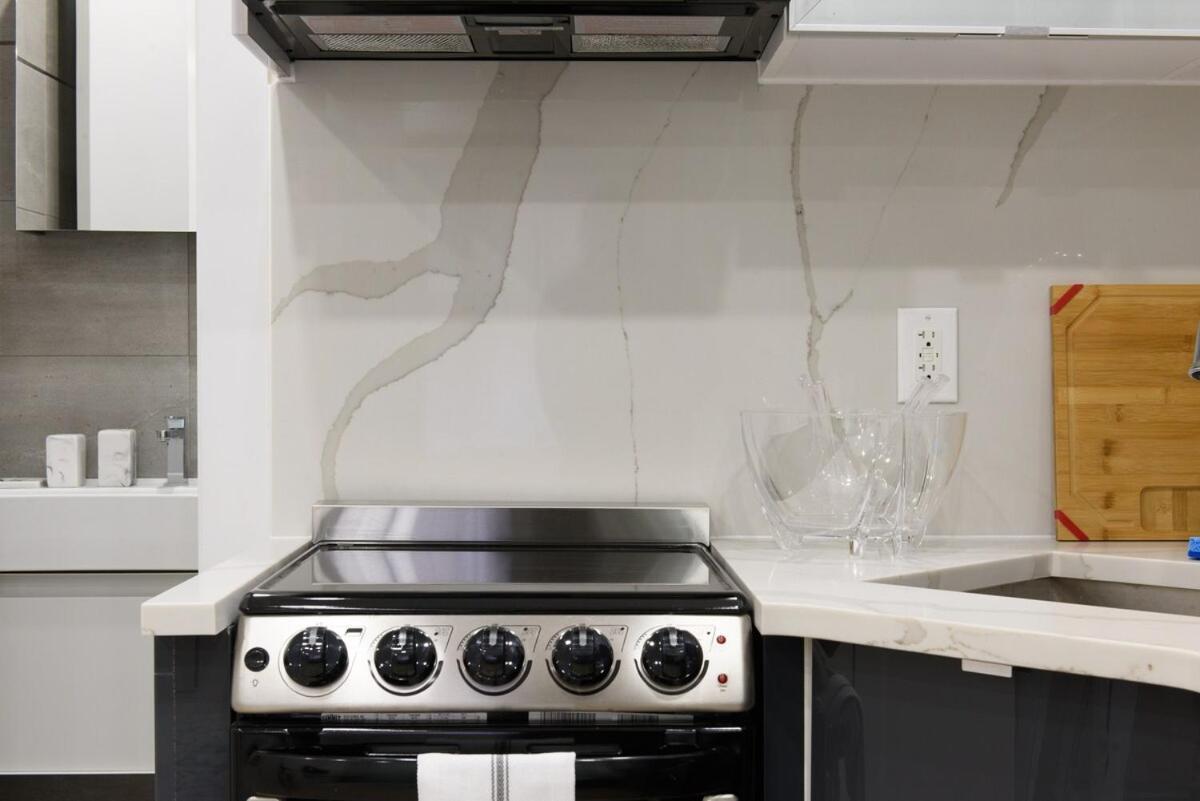 78-3d Brand New 1br Prime Ues Wd In Unit * New York