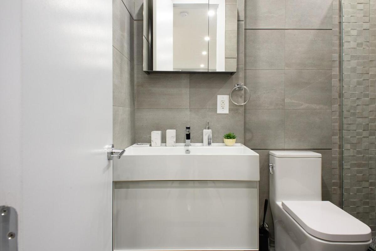 78-3d Brand New 1br Prime Ues Wd In Unit *