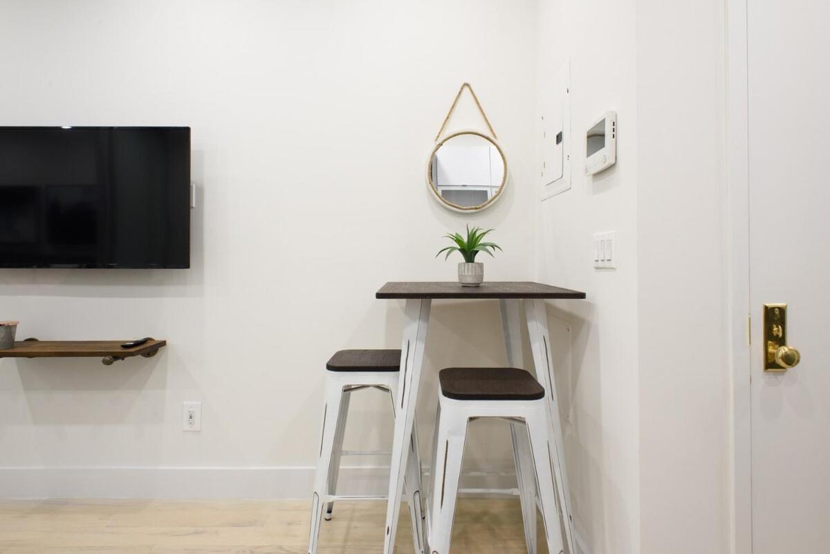 78-3d Brand New 1br Prime Ues Wd In Unit *