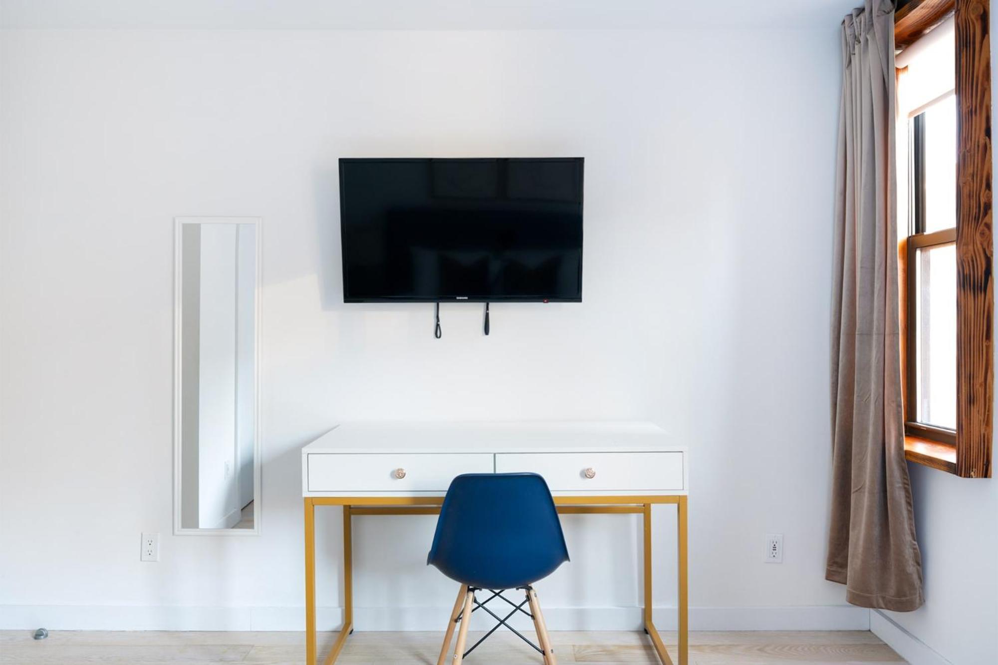 Apartment 75-4b Duplex 3br Brand New W&d Prime Ues *