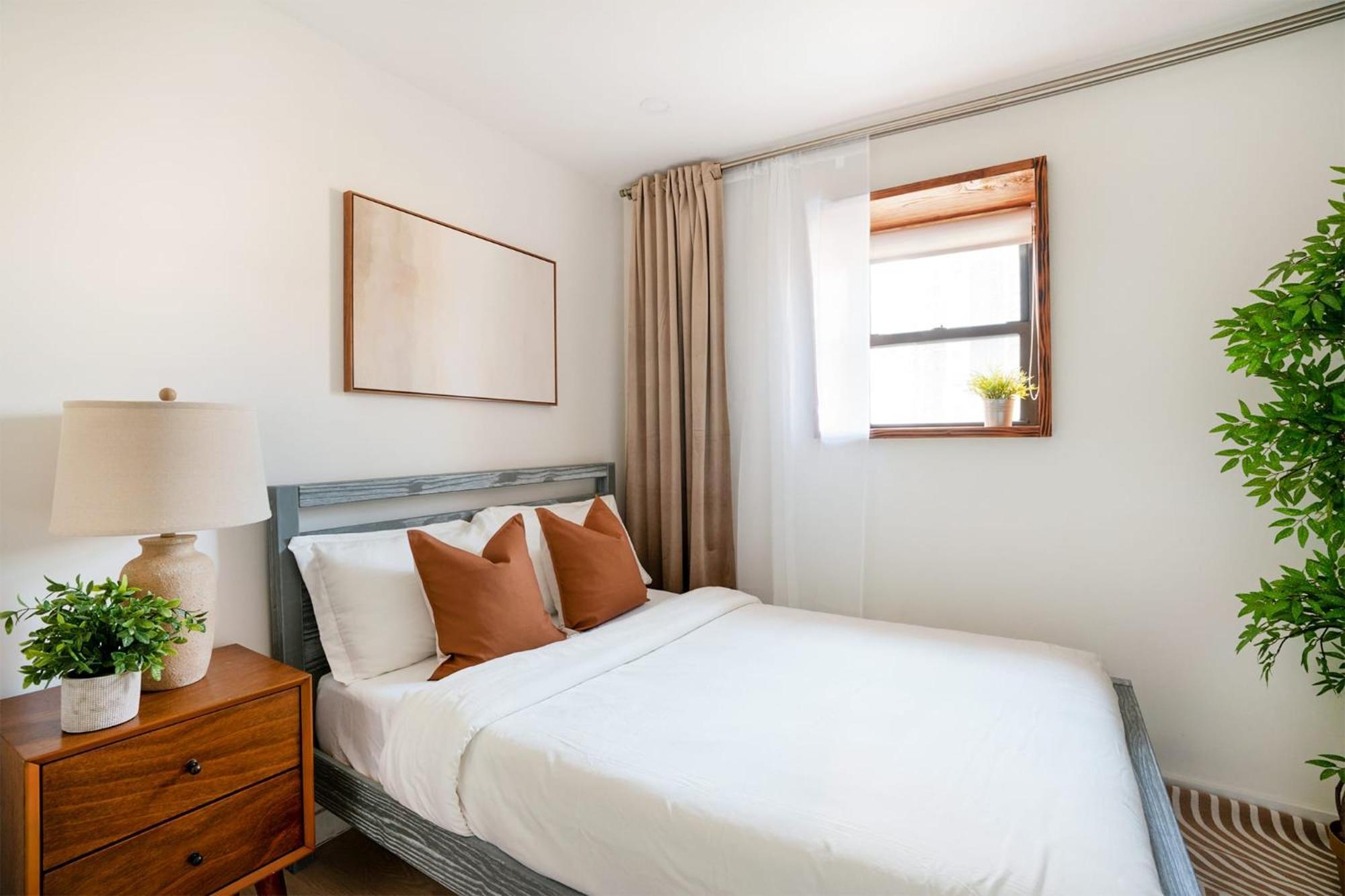 75-4b Duplex 3br Brand New W&d Prime Ues *