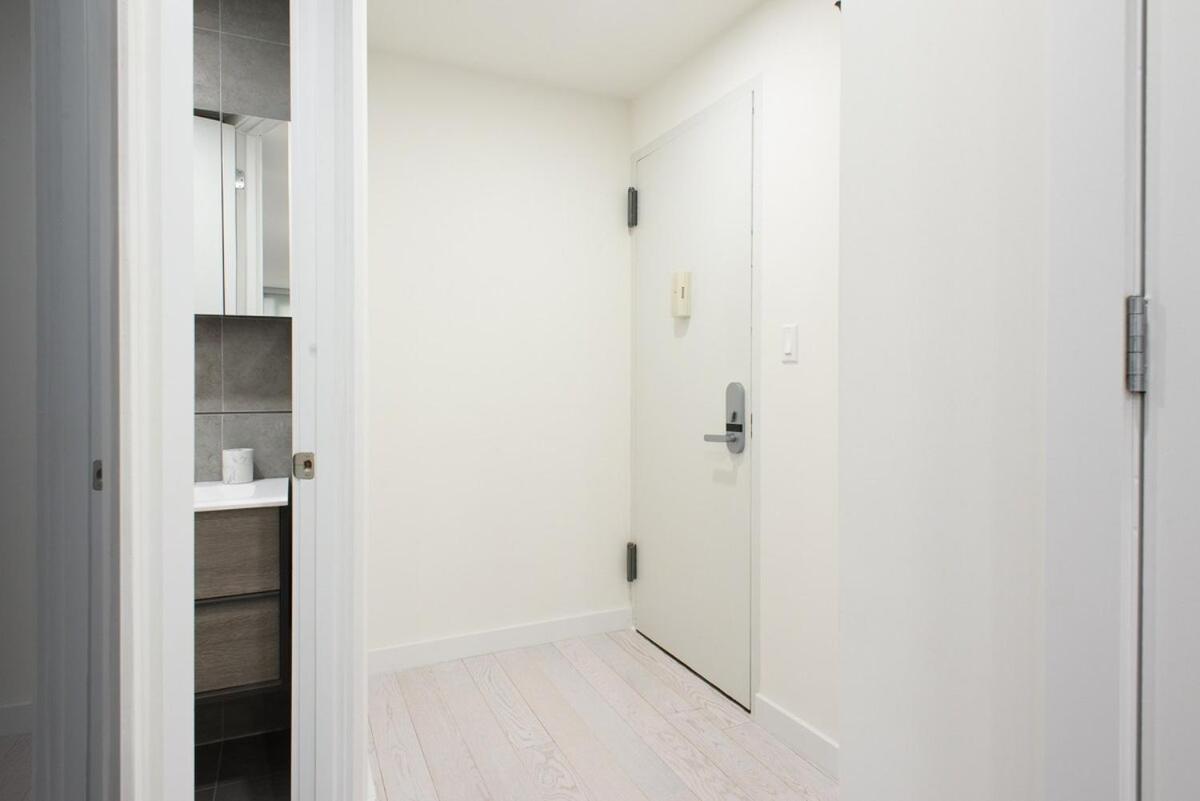 75-1b New Prime Upper East W&d Elevator